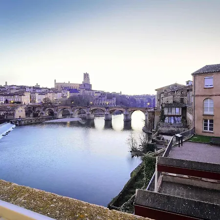 Отель Mercure Rives Du Tarn 4*