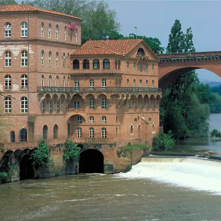 Mercure Rives Du Tarn Отель Альби