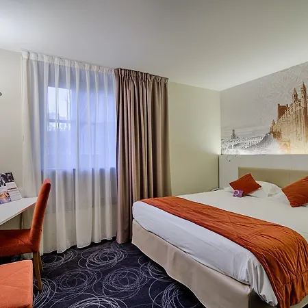 Отель Mercure Rives Du Tarn 4*