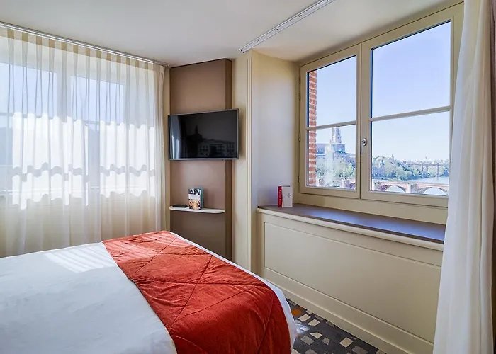 Hotel Mercure Rives Du Tarn 4*